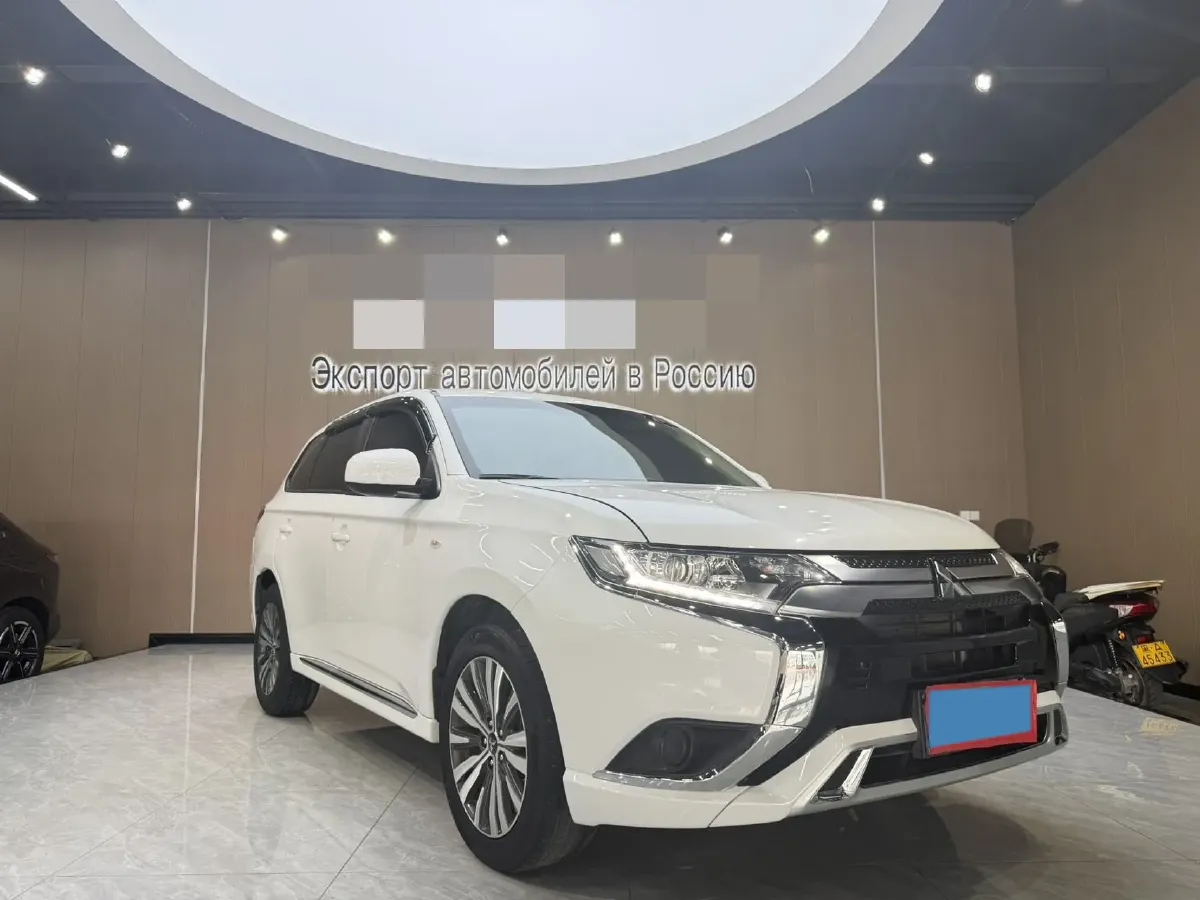 2020 Mitsubishi Outlander 2.0L 166HP L4 CVT,autocango,china used car exporter,china ev exporter,chinese used car exporter,chinese used ev exporter