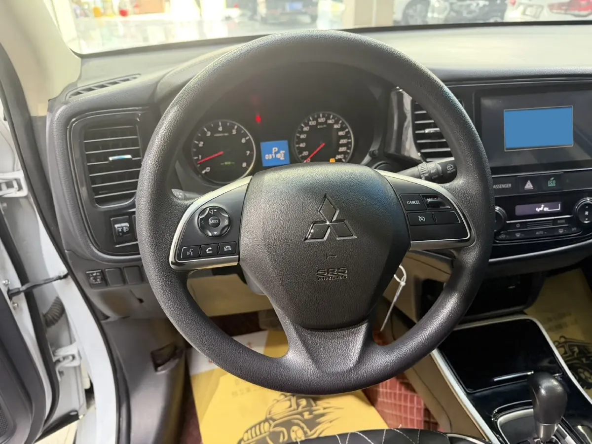 2020 Mitsubishi Outlander 2.0L 166HP L4 CVT,autocango,china used car exporter,china ev exporter,chinese used car exporter,chinese used ev exporter