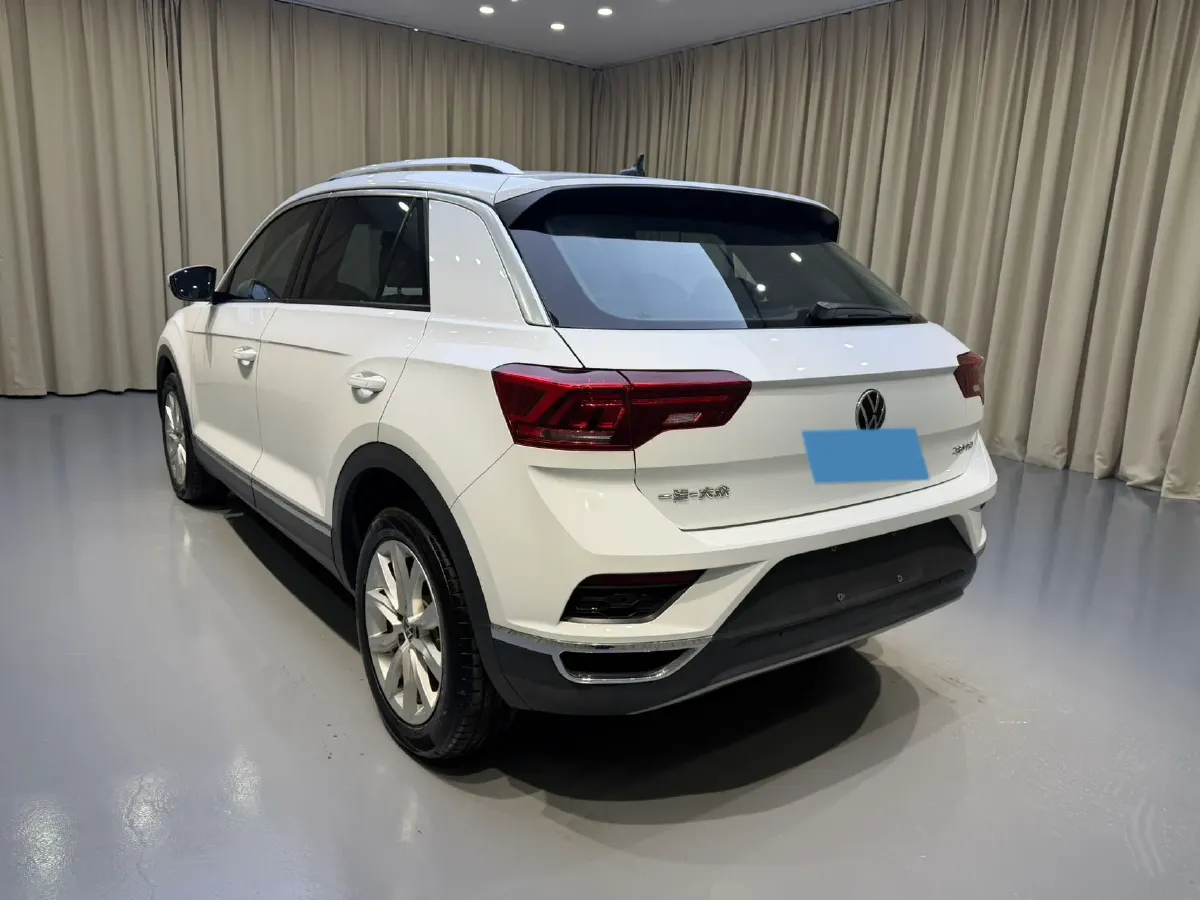 2022 Volkswagen T-Roc 1.4T 150HP L4 7DCT,autocango,china used car exporter,china ev exporter,chinese used car exporter,chinese used ev exporter