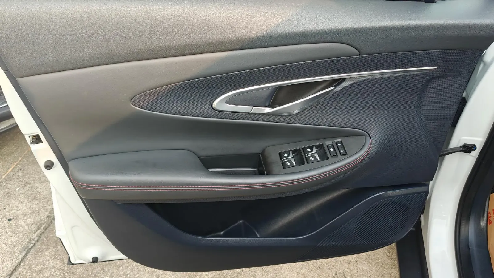 2020 ChangAn UNI-T 1.5T 180HP L4 7DCT,autocango,china used car exporter,china ev exporter,chinese used car exporter,chinese used ev exporter