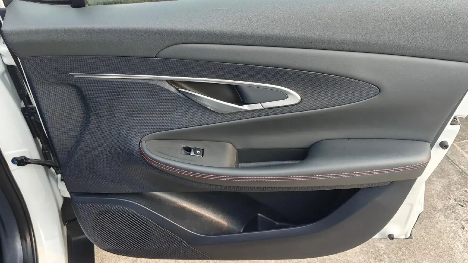 2020 ChangAn UNI-T 1.5T 180HP L4 7DCT,autocango,china used car exporter,china ev exporter,chinese used car exporter,chinese used ev exporter