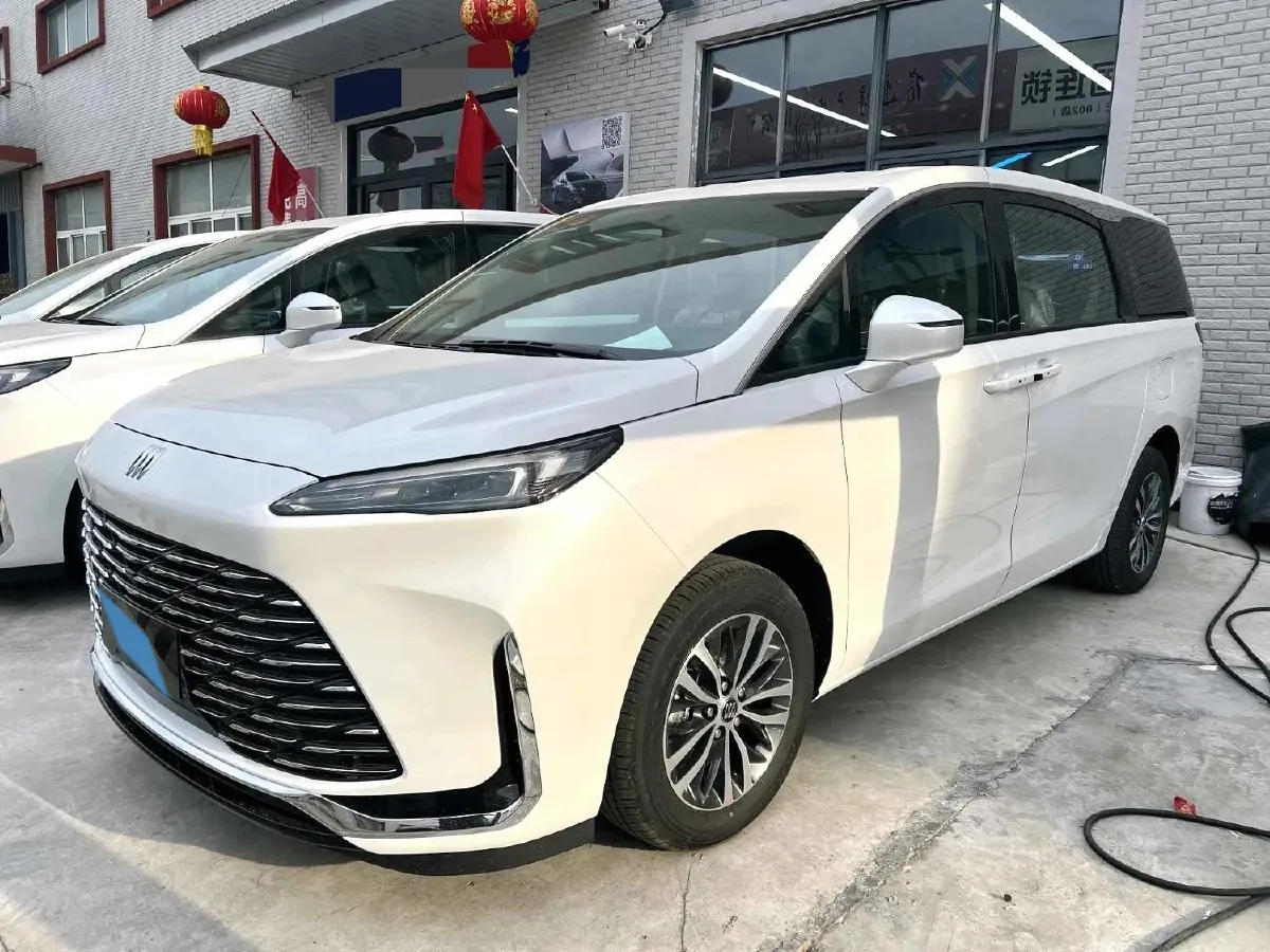 2025 Buick GL8 2.0T 237HP L4 9AT,autocango,china used car exporter,china ev exporter,chinese used car exporter,chinese used ev exporter