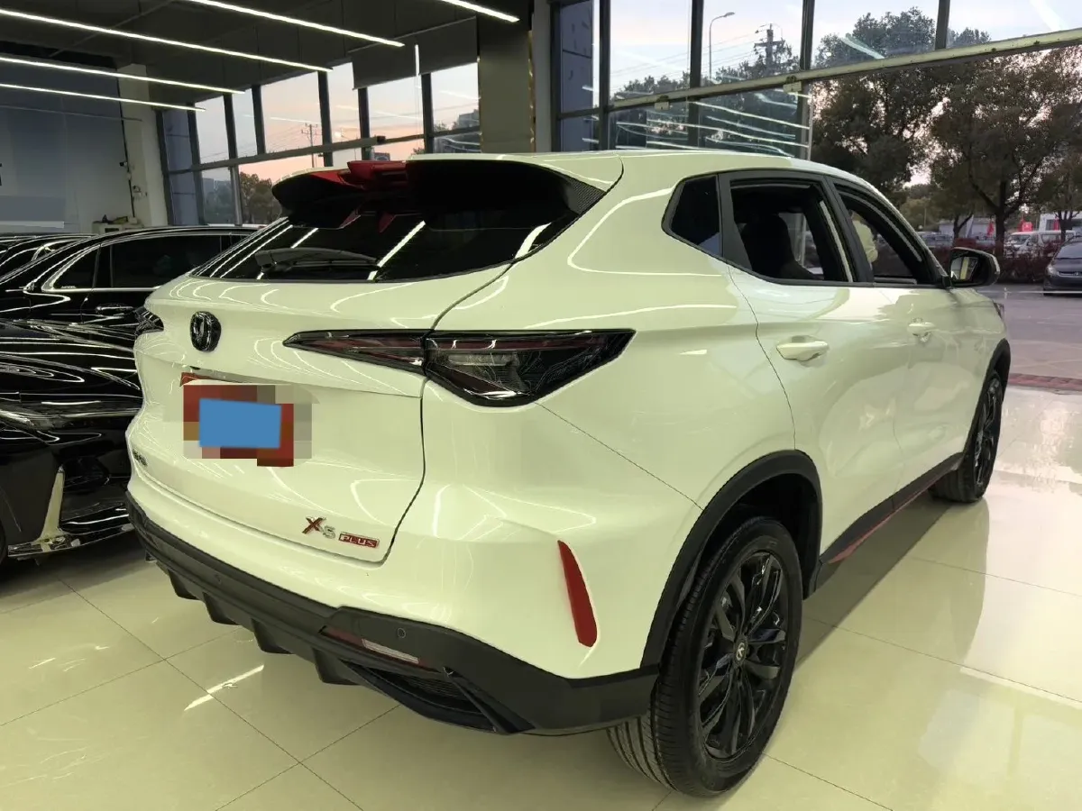 2025 ChangAn X5 PLUS 1.5T 188HP L4 7DCT,autocango,china used car exporter,china ev exporter,chinese used car exporter,chinese used ev exporter