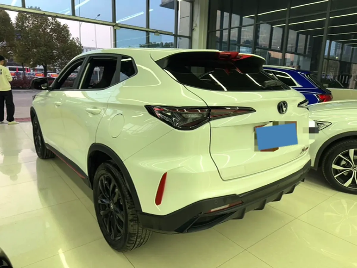 2025 ChangAn X5 PLUS 1.5T 188HP L4 7DCT,autocango,china used car exporter,china ev exporter,chinese used car exporter,chinese used ev exporter