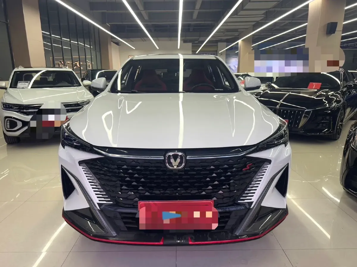 2025 ChangAn X5 PLUS 1.5T 188HP L4 7DCT,autocango,china used car exporter,china ev exporter,chinese used car exporter,chinese used ev exporter