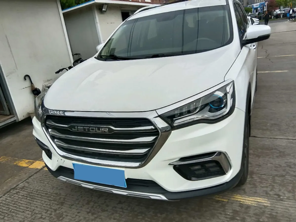 2019 Jetour X90 1.5T 147HP L4 6MT,autocango,china used car exporter,china ev exporter,chinese used car exporter,chinese used ev exporter