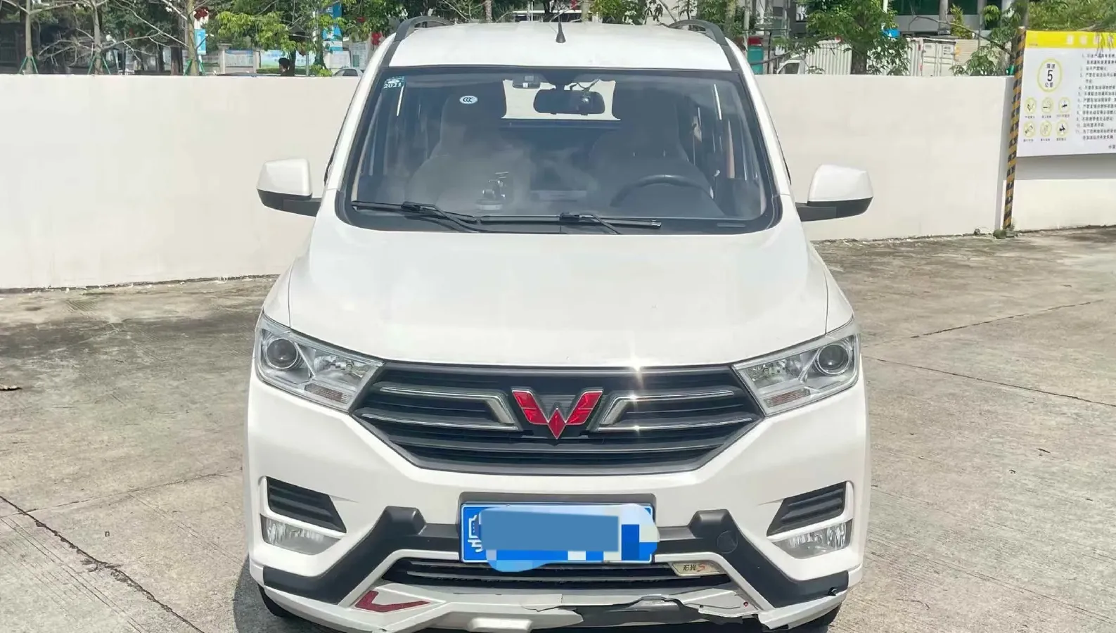 2018 WuLing HongGuang 1.5L 105HP L4 5MT,autocango,china used car exporter,china ev exporter,chinese used car exporter,chinese used ev exporter