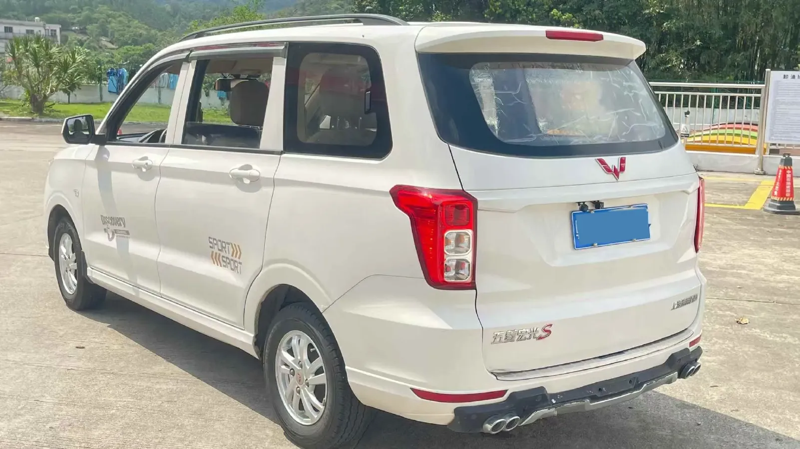 2018 WuLing HongGuang 1.5L 105HP L4 5MT,autocango,china used car exporter,china ev exporter,chinese used car exporter,chinese used ev exporter