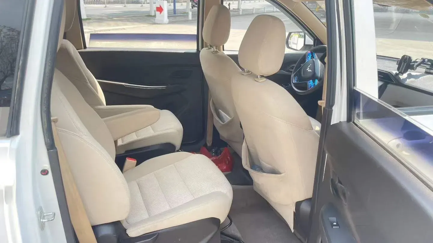 2018 WuLing HongGuang 1.5L 105HP L4 5MT,autocango,china used car exporter,china ev exporter,chinese used car exporter,chinese used ev exporter