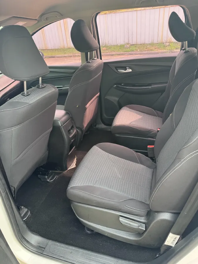 2019 BaoJun 730 1.5L 105HP L4 6MT,autocango,china used car exporter,china ev exporter,chinese used car exporter,chinese used ev exporter