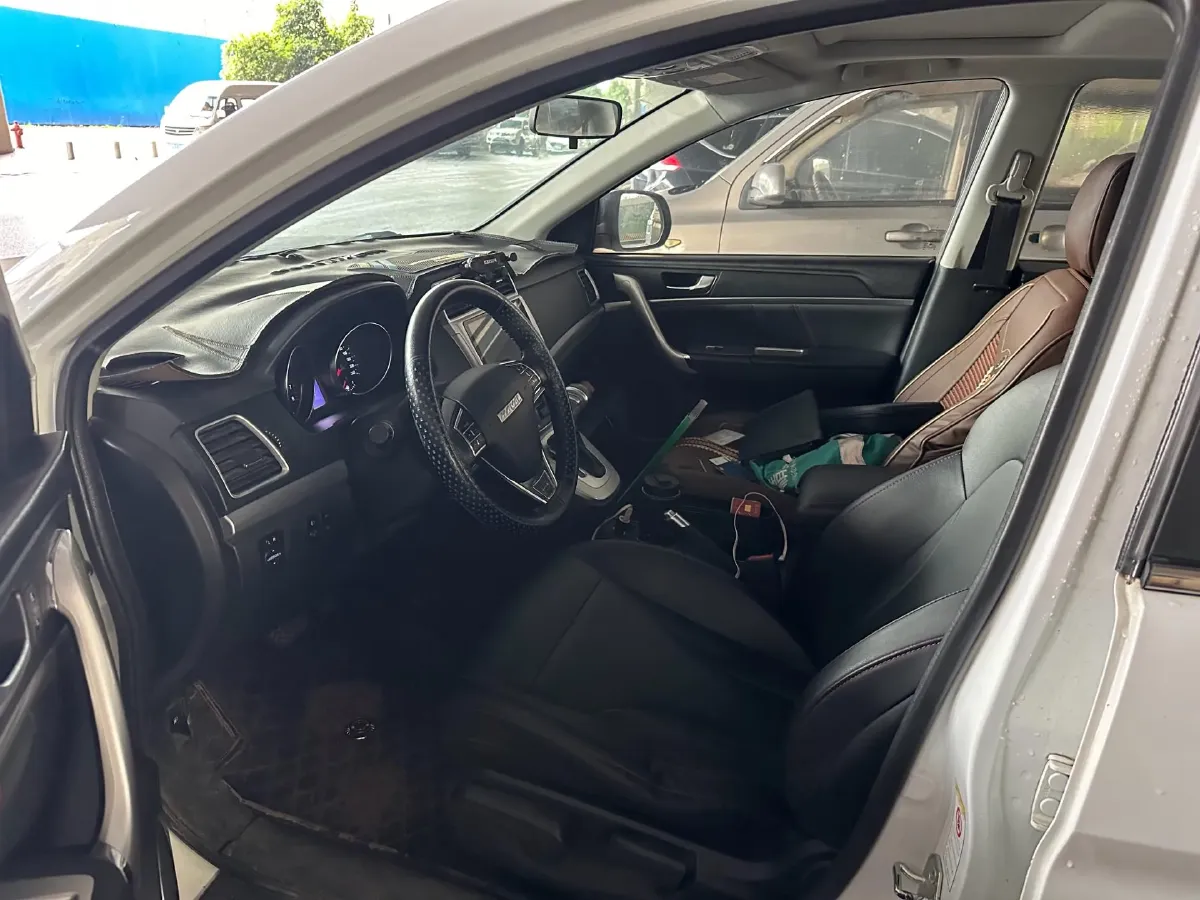 2019 Haval M6 1.5T 150HP L4 7DCT,autocango,china used car exporter,china ev exporter,chinese used car exporter,chinese used ev exporter