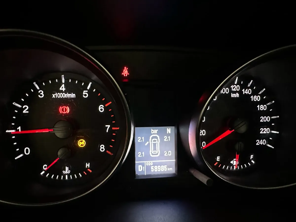 2019 Haval M6 1.5T 150HP L4 7DCT,autocango,china used car exporter,china ev exporter,chinese used car exporter,chinese used ev exporter