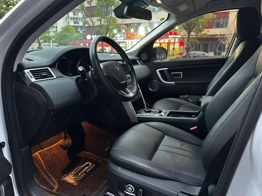 2018 Land Rover Discovery Sport 2.0T 241HP L4 9AT,autocango,china used car exporter,china ev exporter,chinese used car exporter,chinese used ev exporter