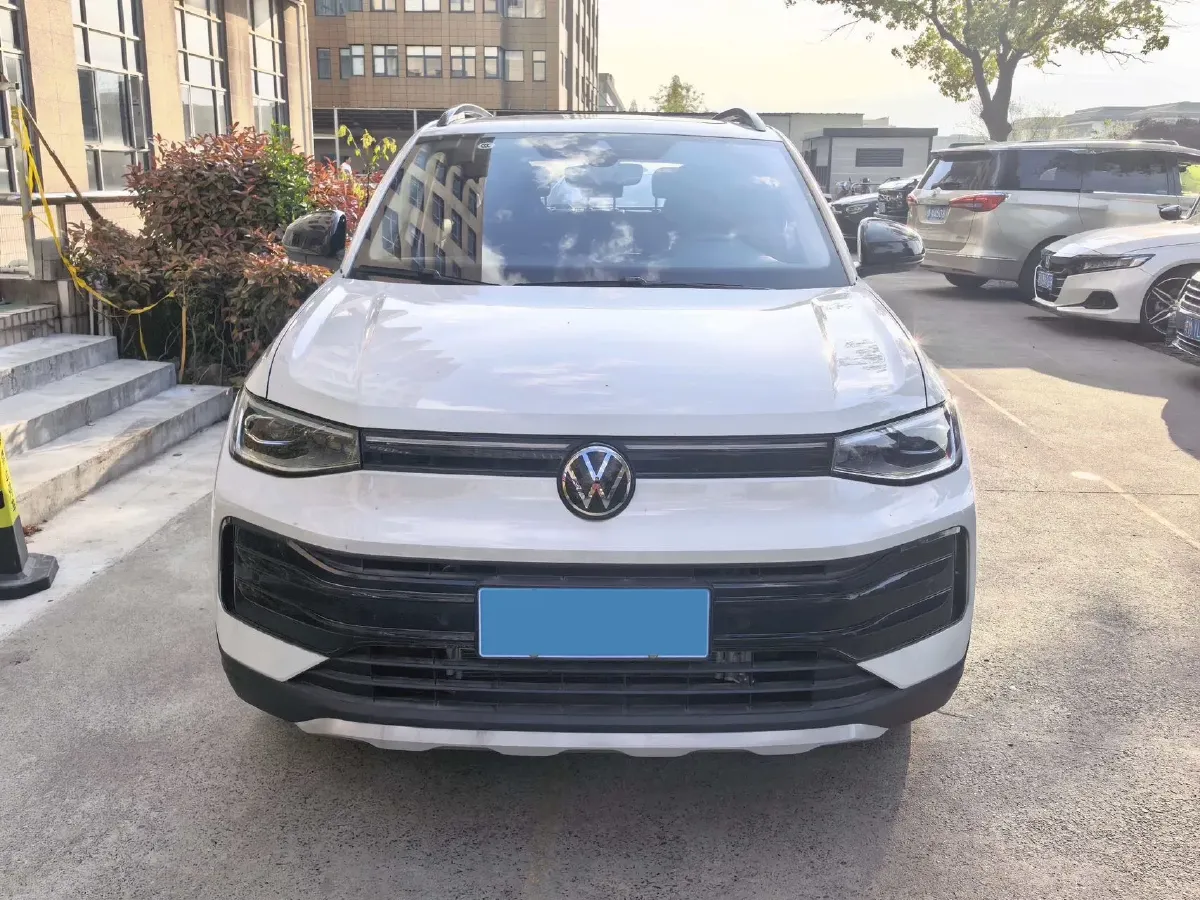 2025 Volkswagen Tharu 1.5T 160HP L4 7DCT,autocango,china used car exporter,china ev exporter,chinese used car exporter,chinese used ev exporter
