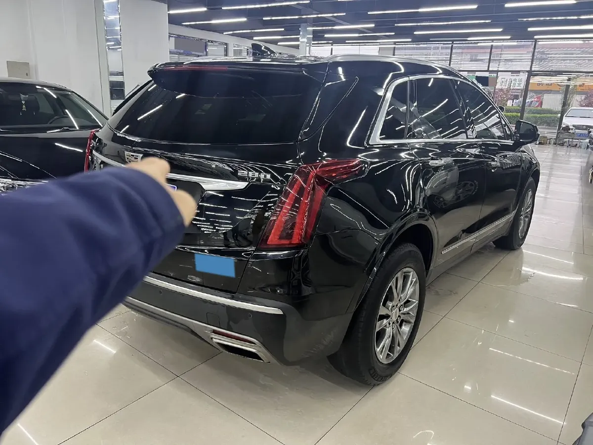 2020 Cadillac XT5 2.0T 241HP L4 9AT,autocango,china used car exporter,china ev exporter,chinese used car exporter,chinese used ev exporter