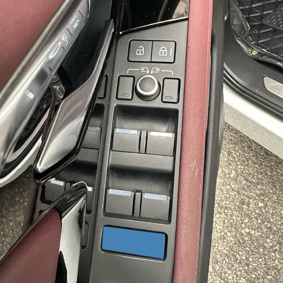 2023 Land Rover Range Rover Evoque 1.5T 200HP L3 8AT PHEV 15.5KWH,autocango,china used car exporter,china ev exporter,chinese used car exporter,chinese used ev exporter