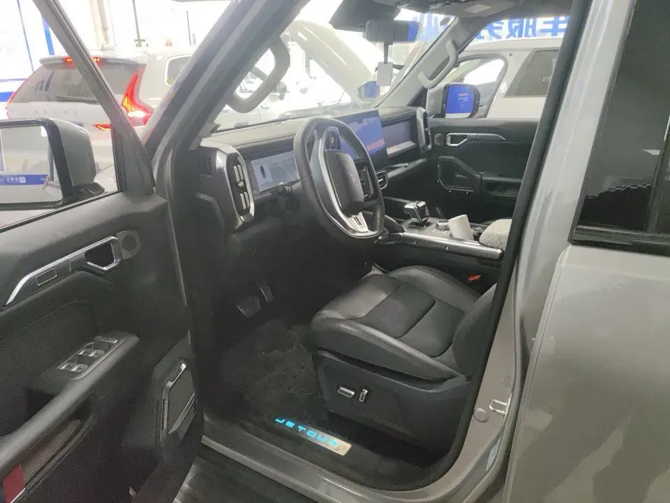 2024 Jetour ShanHai TravellerC-DM 1.5T 156HP L4 3DHT PHEV 26.7KWH,autocango,china used car exporter,china ev exporter,chinese used car exporter,chinese used ev exporter