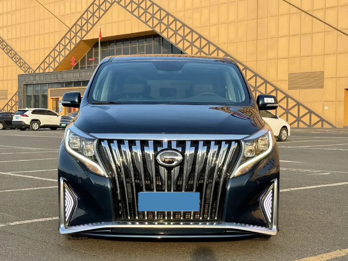 2021 GAC Trumpchi M8 2.0T 252HP L4 8AT,autocango,china used car exporter,china ev exporter,chinese used car exporter,chinese used ev exporter