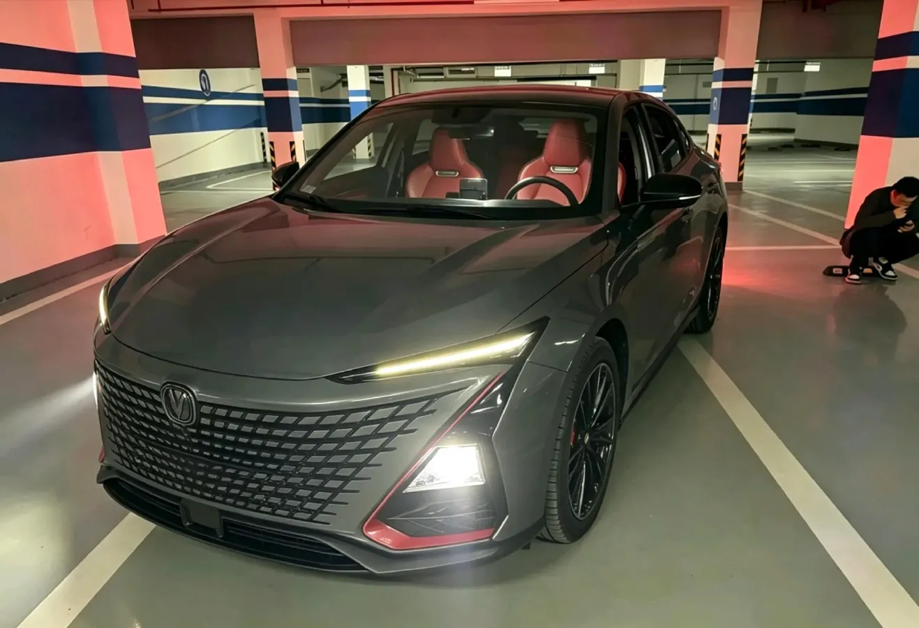 2020 ChangAn UNI-T 1.5T 180HP L4 7DCT,autocango,china used car exporter,china ev exporter,chinese used car exporter,chinese used ev exporter