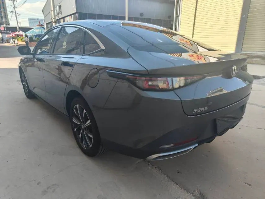 2024 ChangAn Eado 1.5T 170HP L4 7DCT,autocango,china used car exporter,china ev exporter,chinese used car exporter,chinese used ev exporter