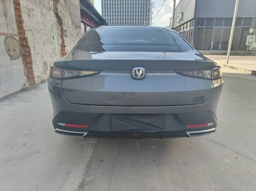 2024 ChangAn Eado 1.5T 170HP L4 7DCT,autocango,china used car exporter,china ev exporter,chinese used car exporter,chinese used ev exporter