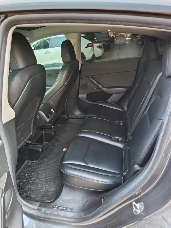 2022 Tesla Model Y BEV 60KWH,autocango,china used car exporter,china ev exporter,chinese used car exporter,chinese used ev exporter