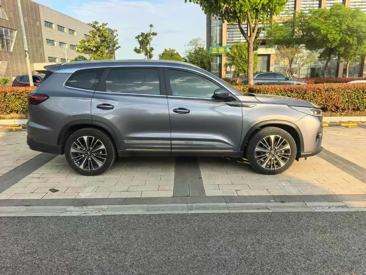 2022 Chery Tiggo 8 PRO 2.0T 254HP L4 7DCT,autocango,china used car exporter,china ev exporter,chinese used car exporter,chinese used ev exporter