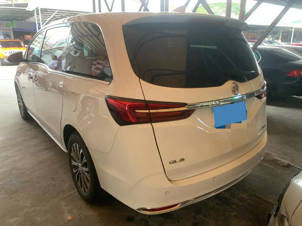 2023 Buick GL8 2.0T 237HP L4 9AT,autocango,china used car exporter,china ev exporter,chinese used car exporter,chinese used ev exporter