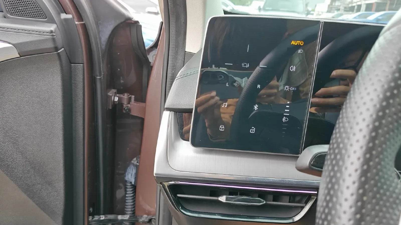 2022 MG ONE 1.5T 181HP L4 CVT,autocango,china used car exporter,china ev exporter,chinese used car exporter,chinese used ev exporter