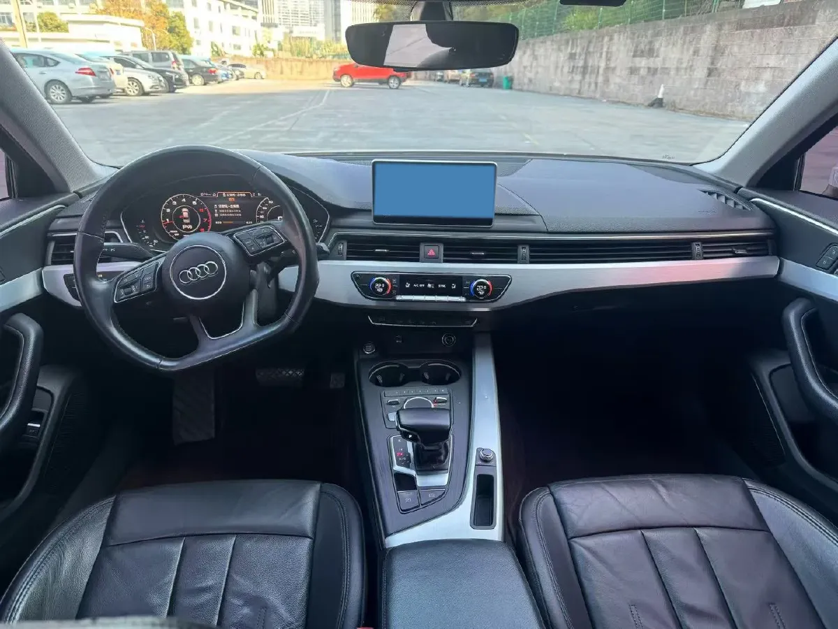 2019 Audi A4L 2.0T 190HP L4 7DCT,autocango,china used car exporter,china ev exporter,chinese used car exporter,chinese used ev exporter