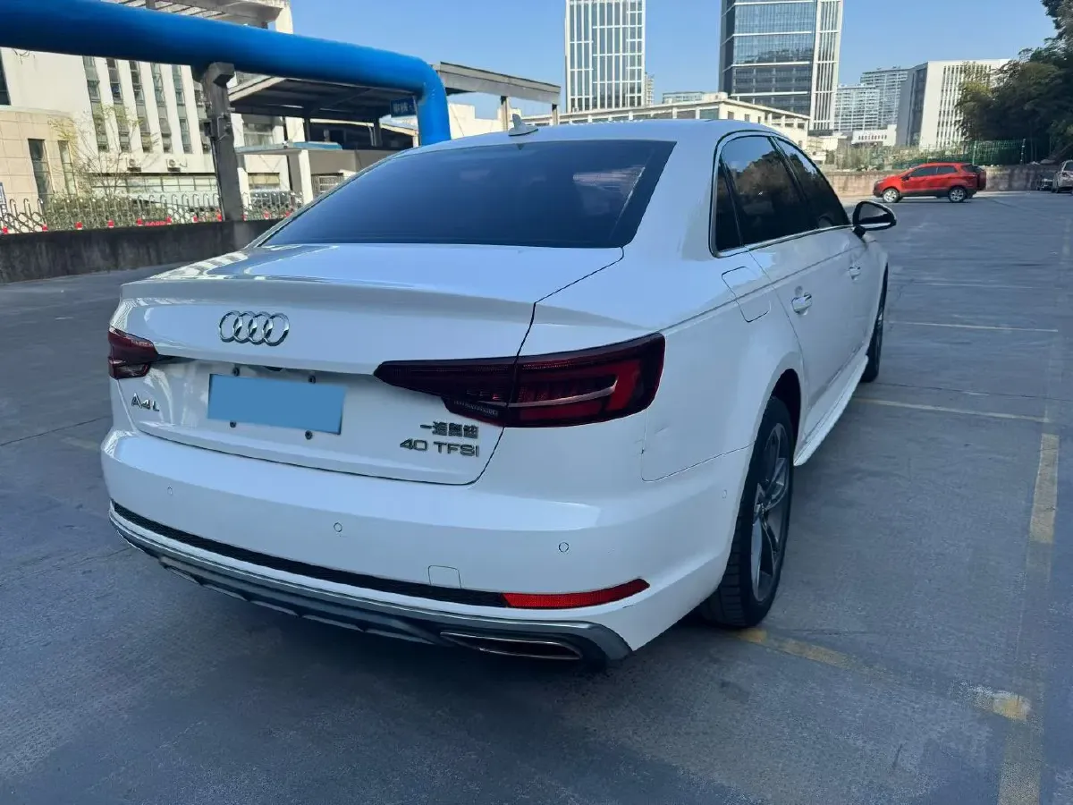 2019 Audi A4L 2.0T 190HP L4 7DCT,autocango,china used car exporter,china ev exporter,chinese used car exporter,chinese used ev exporter