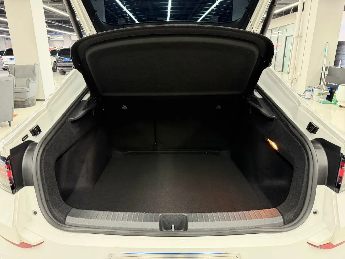 2023 Volkswagen Lamando 1.4T 150HP L4 7DCT,autocango,china used car exporter,china ev exporter,chinese used car exporter,chinese used ev exporter