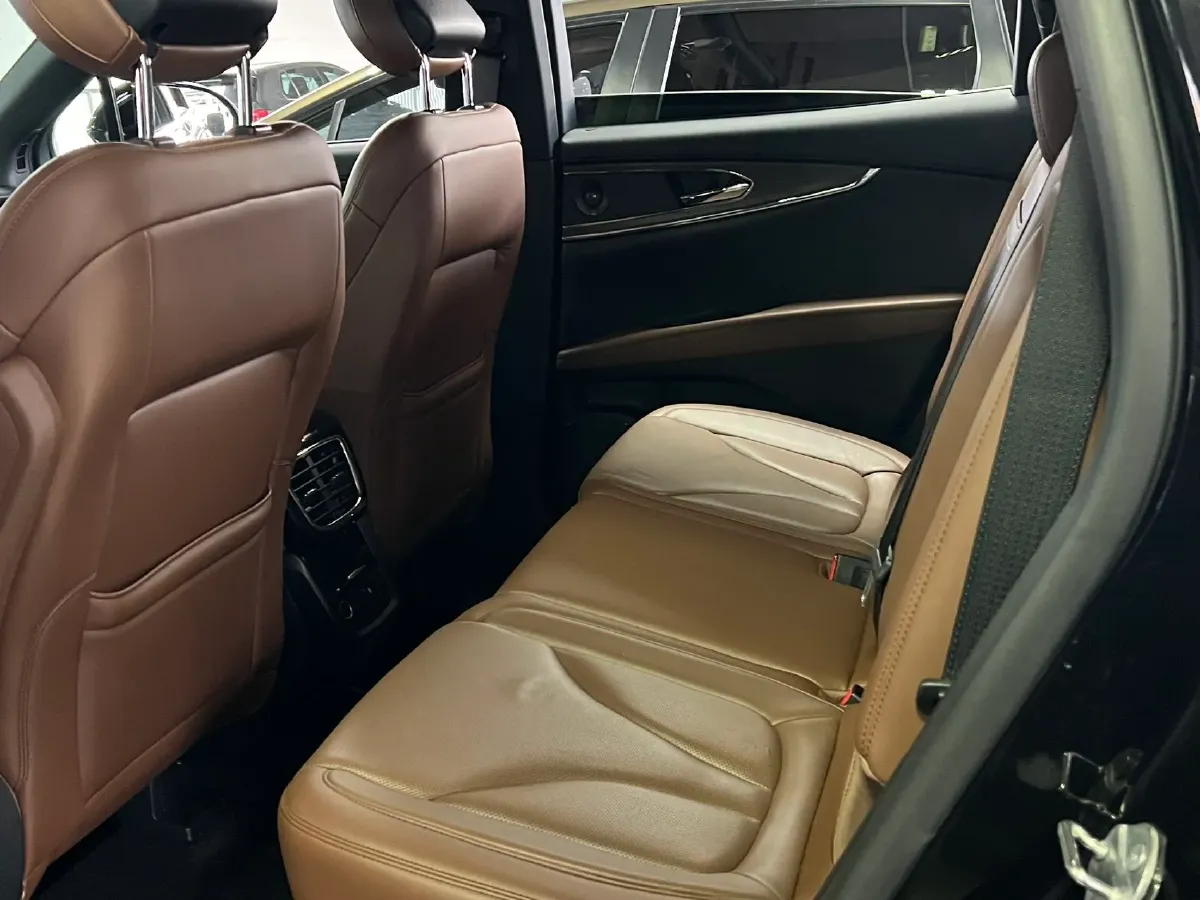 2021 Lincoln Nautilus 2.0T 245HP L4 8AT,autocango,china used car exporter,china ev exporter,chinese used car exporter,chinese used ev exporter