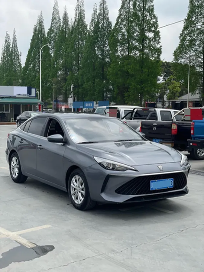 2023 Roewe i5 1.5L 129HP L4 CVT,autocango,china used car exporter,china ev exporter,chinese used car exporter,chinese used ev exporter