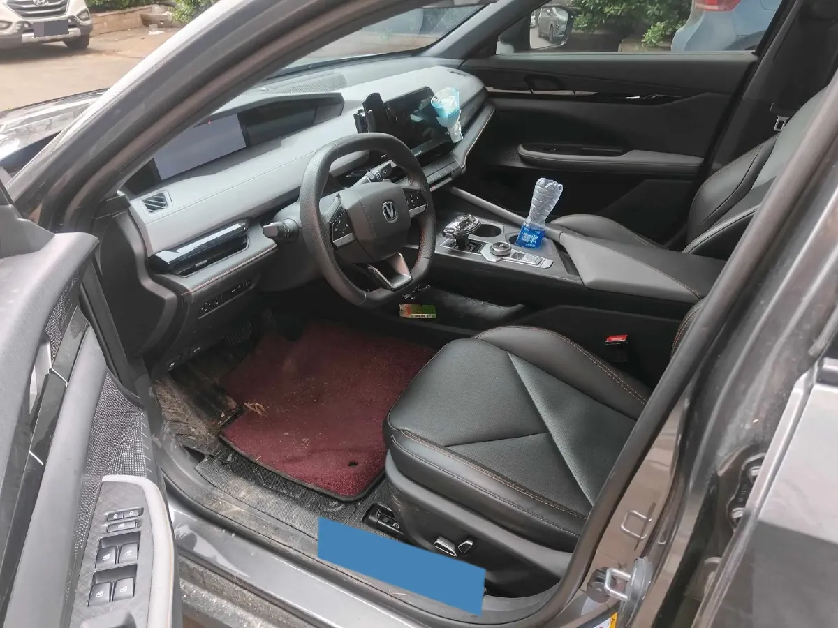 2022 ChangAn UNI-V 1.5T 188HP L4 7DCT,autocango,china used car exporter,china ev exporter,chinese used car exporter,chinese used ev exporter