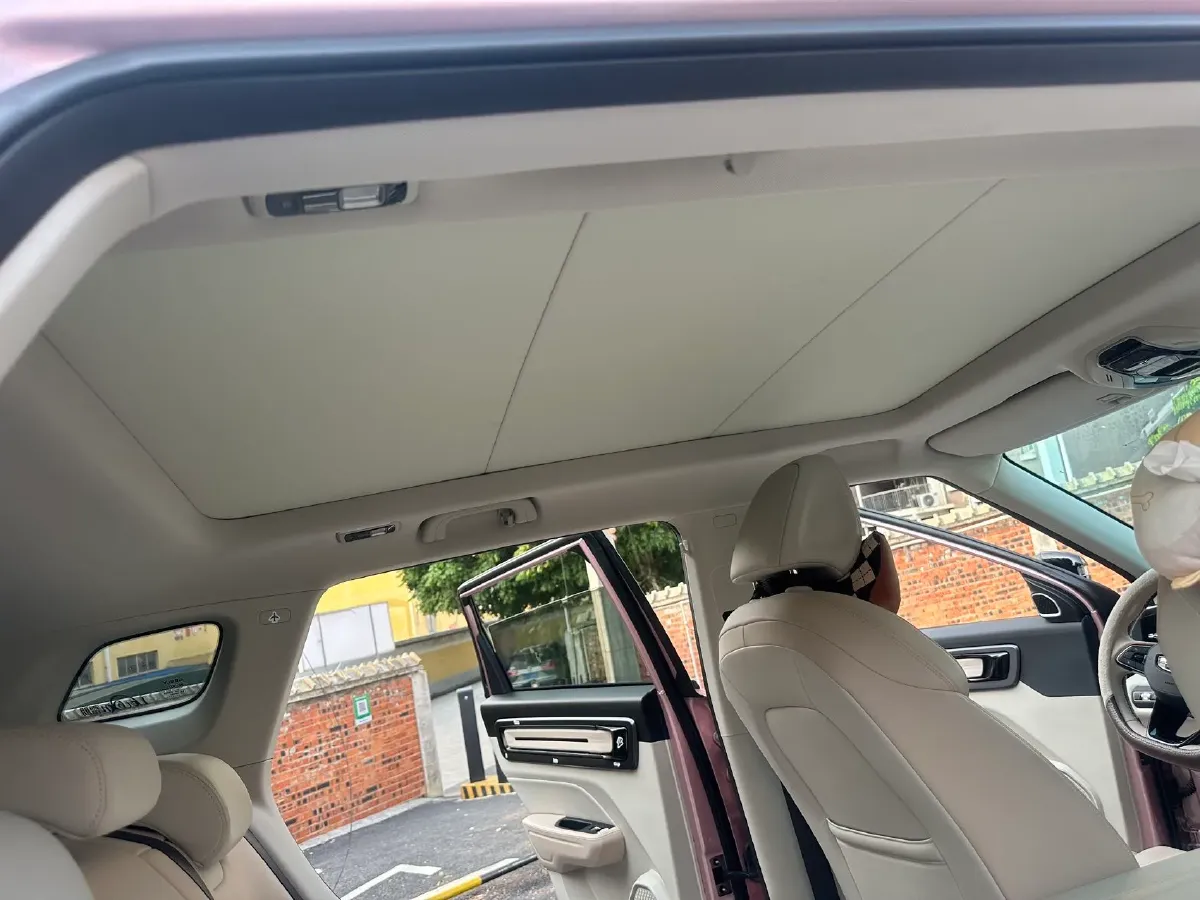 2023 Geely ICON 1.5T 181HP L4 7DCT,autocango,china used car exporter,china ev exporter,chinese used car exporter,chinese used ev exporter