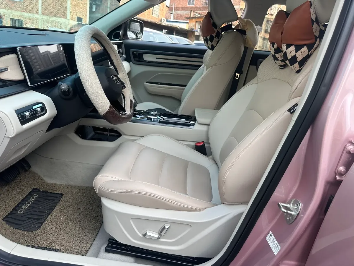 2023 Geely ICON 1.5T 181HP L4 7DCT,autocango,china used car exporter,china ev exporter,chinese used car exporter,chinese used ev exporter