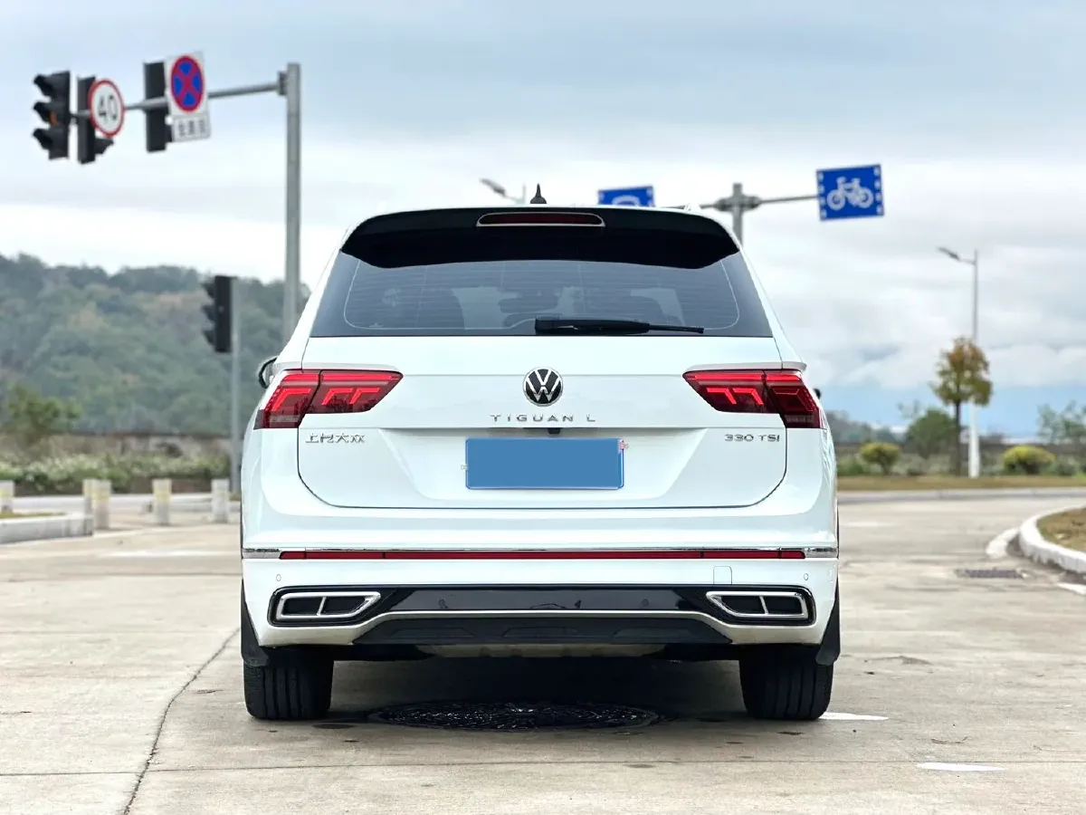 2024 Volkswagen Tiguan L 2.0T 186HP L4 7DCT,autocango,china used car exporter,china ev exporter,chinese used car exporter,chinese used ev exporter