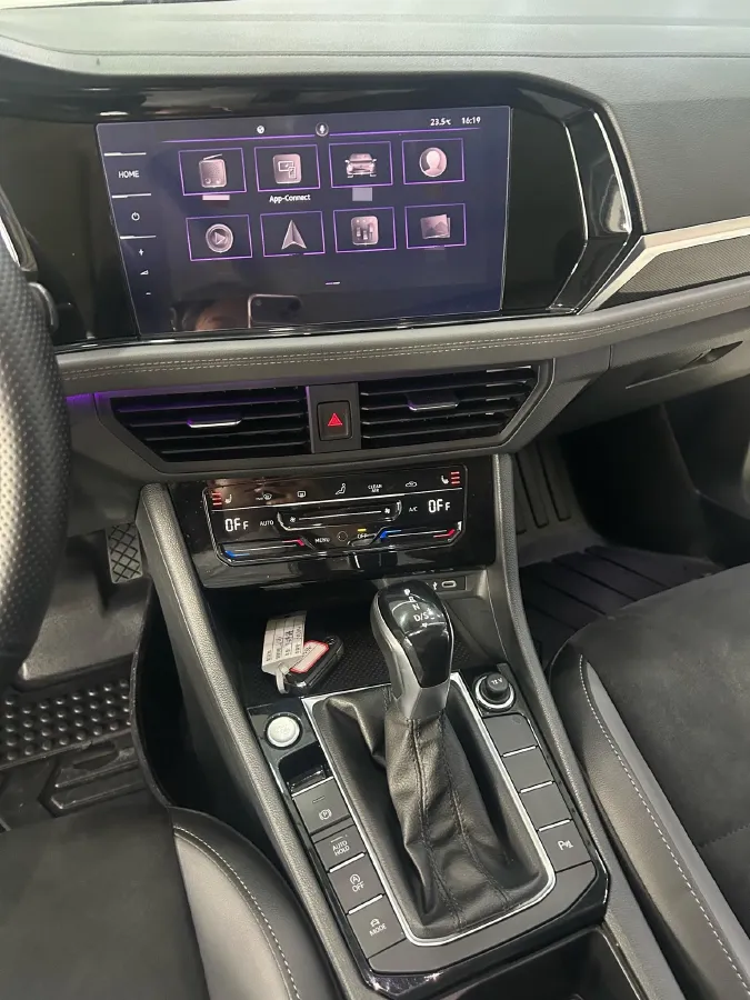 2021 Volkswagen Sagitar 1.4T 150HP L4 7DCT,autocango,china used car exporter,china ev exporter,chinese used car exporter,chinese used ev exporter