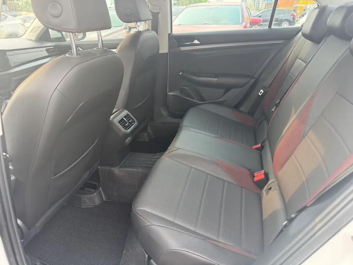 2020 Volkswagen Bora 1.5L 113HP L4 6AT,autocango,china used car exporter,china ev exporter,chinese used car exporter,chinese used ev exporter