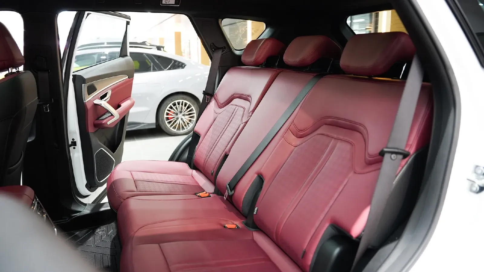 2025 Jetour X70 Plus 1.5T 156HP L4 6DCT,autocango,china used car exporter,china ev exporter,chinese used car exporter,chinese used ev exporter