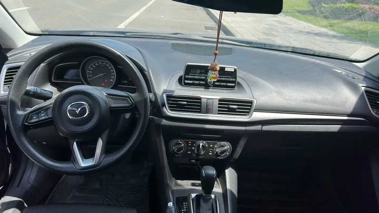 2017 Mazda 3 Axela 1.5L 117HP L4 6AT,autocango,china used car exporter,china ev exporter,chinese used car exporter,chinese used ev exporter