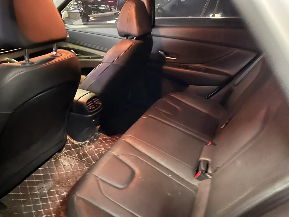 2022 Hyundai Elantra 1.5L 115HP L4 CVT,autocango,china used car exporter,china ev exporter,chinese used car exporter,chinese used ev exporter