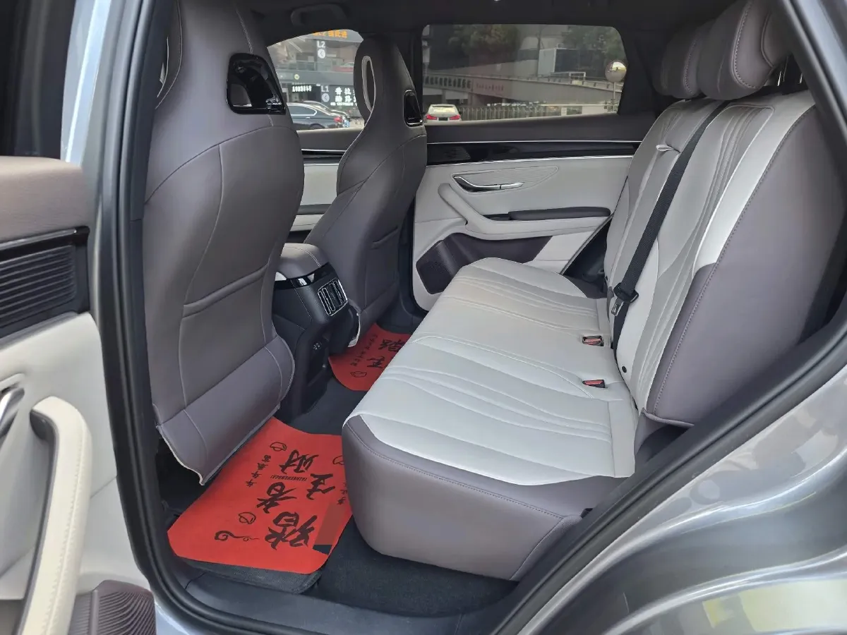 2019 HongQi HS5 2.0T 224HP L4 6AT,autocango,china used car exporter,china ev exporter,chinese used car exporter,chinese used ev exporter