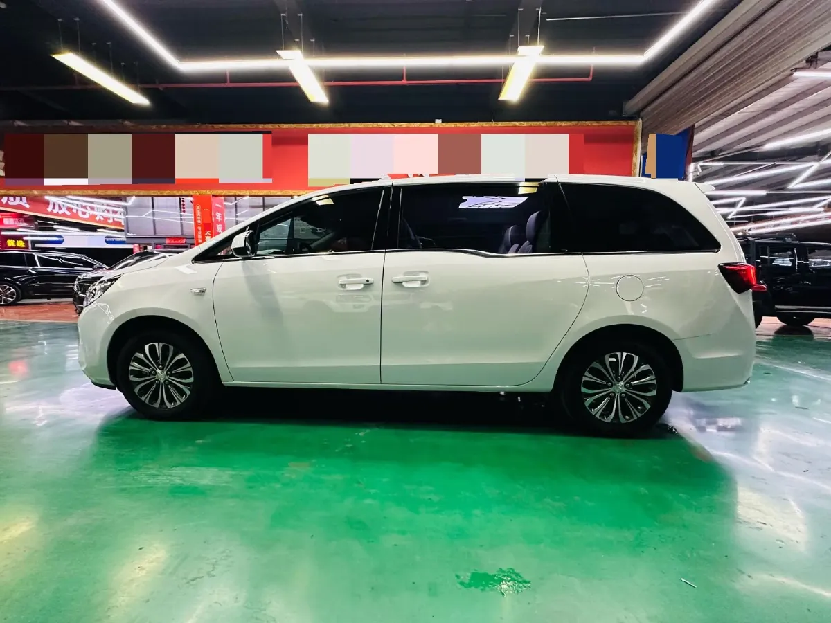 2022 Buick GL8 2.0T 237HP L4 9AT,autocango,china used car exporter,china ev exporter,chinese used car exporter,chinese used ev exporter