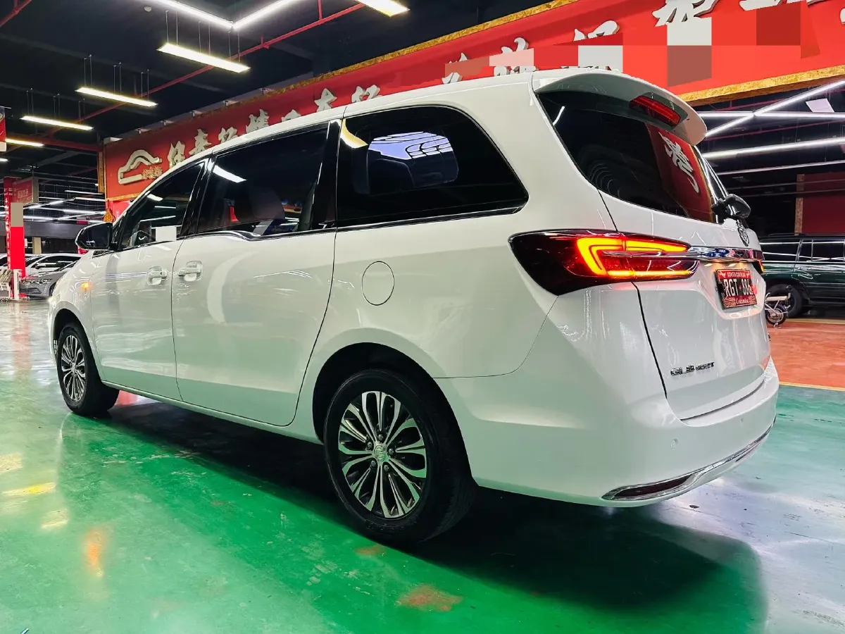 2022 Buick GL8 2.0T 237HP L4 9AT,autocango,china used car exporter,china ev exporter,chinese used car exporter,chinese used ev exporter