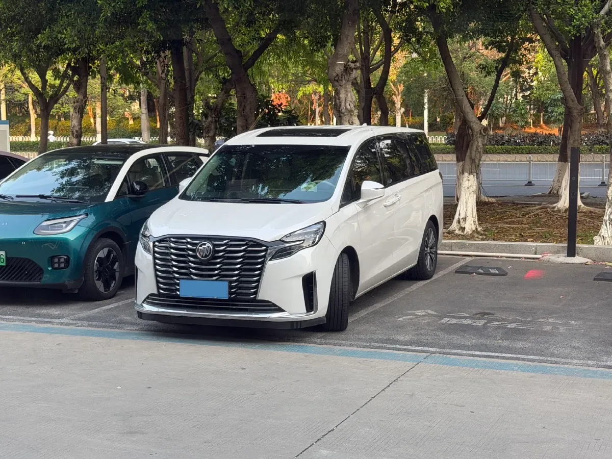 2022 Buick GL8 2.0T 237HP L4 9AT,autocango,china used car exporter,china ev exporter,chinese used car exporter,chinese used ev exporter