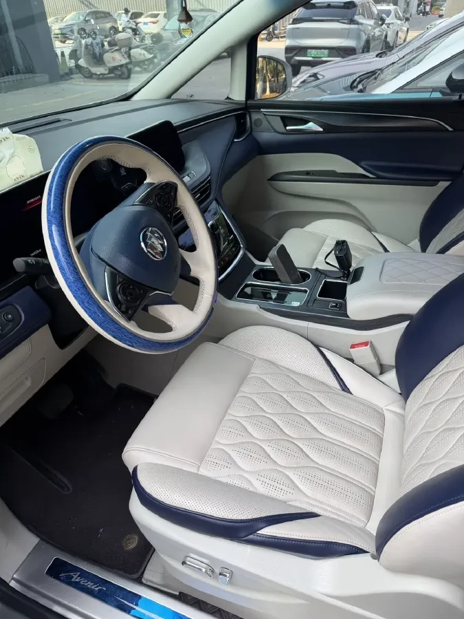 2022 Buick GL8 2.0T 237HP L4 9AT,autocango,china used car exporter,china ev exporter,chinese used car exporter,chinese used ev exporter