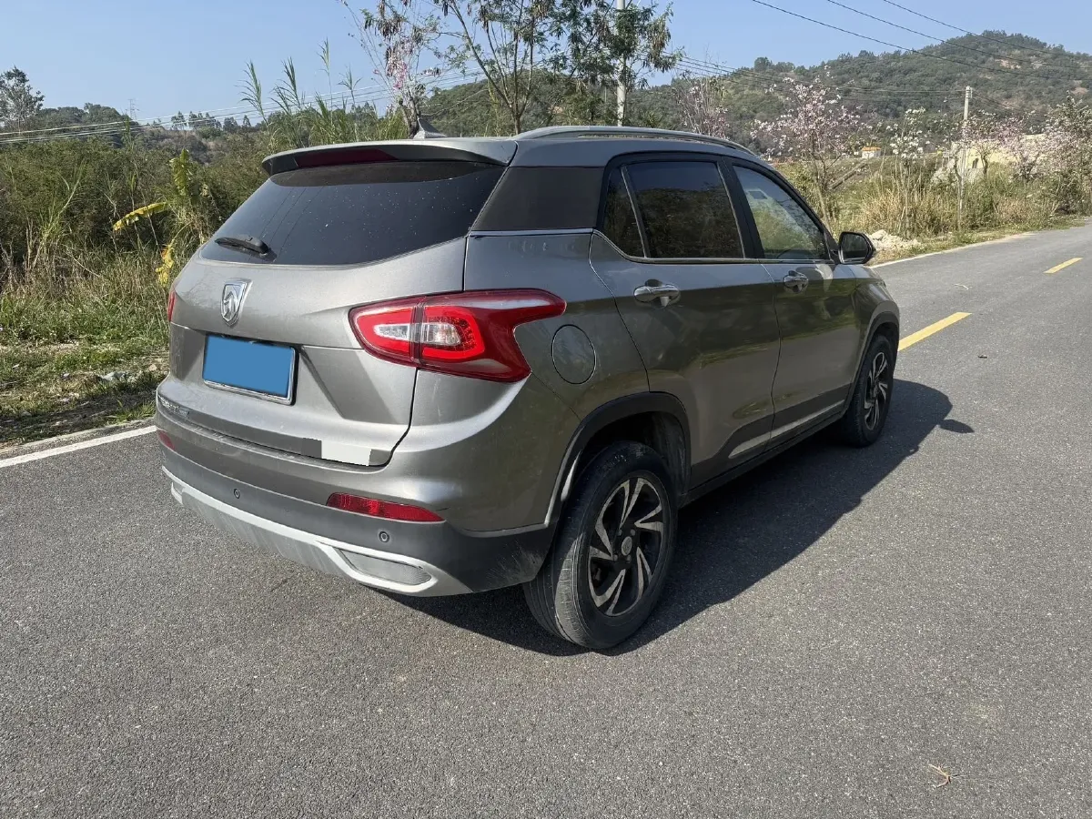 2017 HaiMa S5 Young Edition 1.6L 122HP L4 5MT,autocango,china used car exporter,china ev exporter,chinese used car exporter,chinese used ev exporter