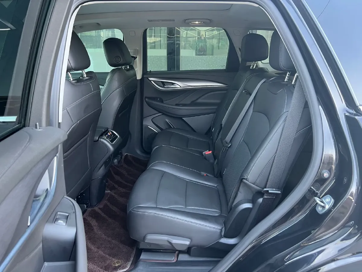 2022 Buick Enclave 2.0T 237HP L4 9AT,autocango,china used car exporter,china ev exporter,chinese used car exporter,chinese used ev exporter